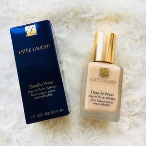 💞SOLD💞 Estēe Lauder double wear foundation